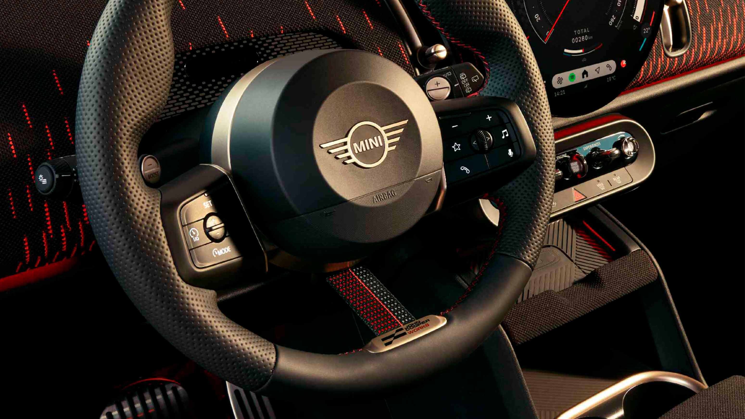 MINI John Cooper Works - Volante Esportivo JCW.